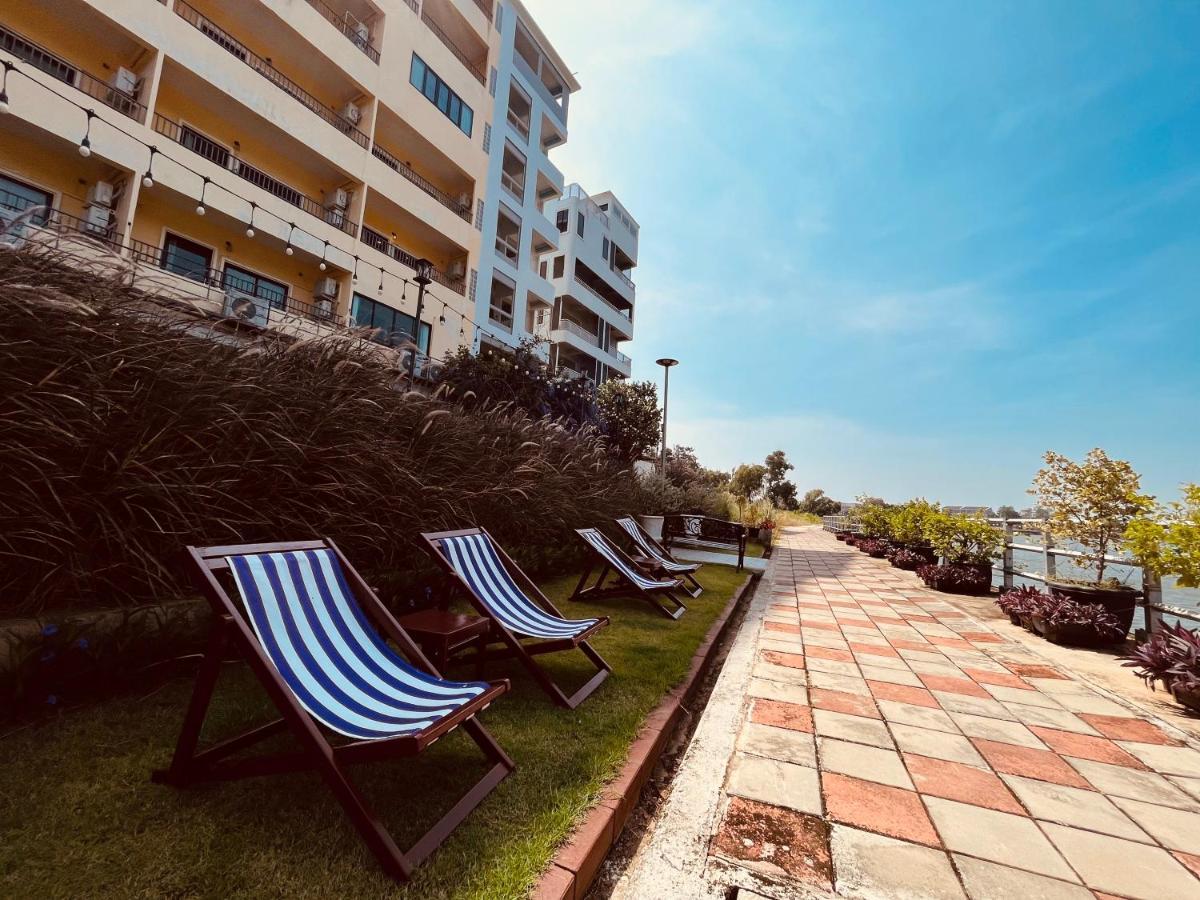 Usabai Riverside Boutique Hotel Chanthaburi Exterior photo